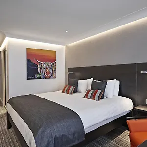 https://the-old-palace-lodge-luton.cambridgehotelsuk.com